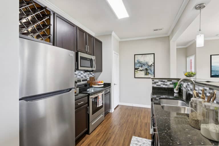 35-Domain-at-bennett-farms-apartments-2kitchen1